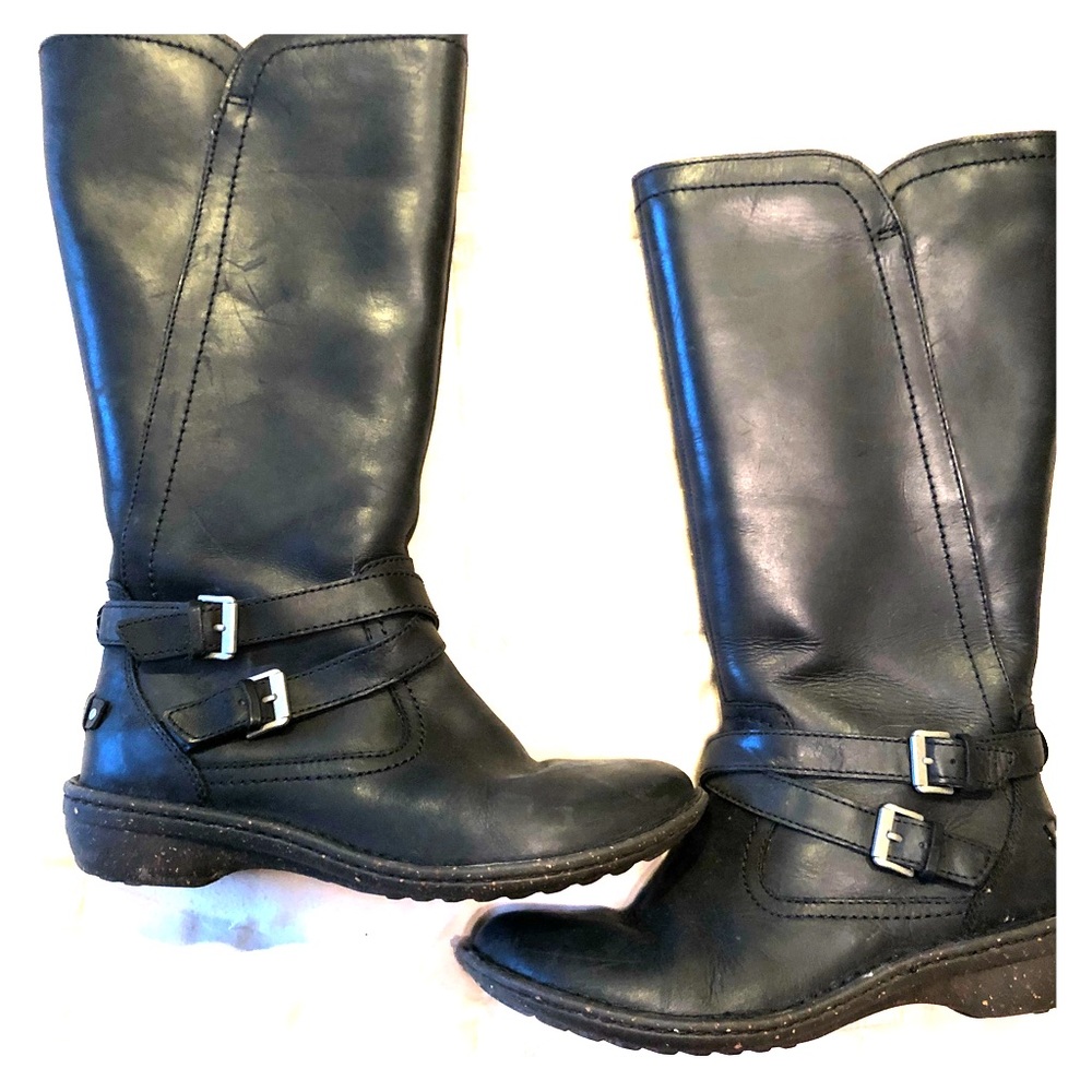 Ugg shearling boots